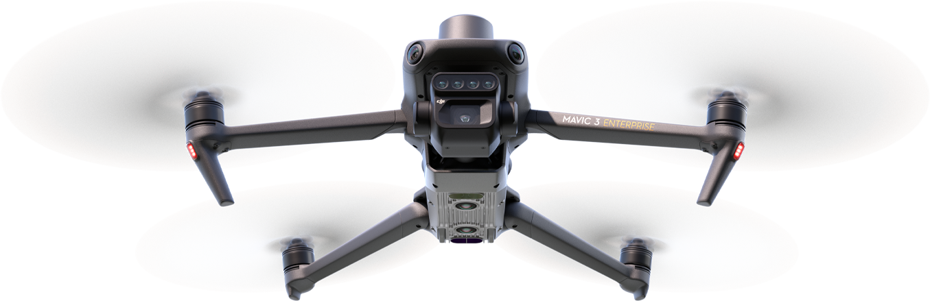 Drone DJI Mavic 3 Multispectral em voo sobre lavoura